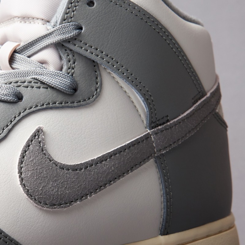 NIKE DUNK HI RETRO SE VINTAGE “LIGHT BONE/TUMBLED GREY” Online Raffle